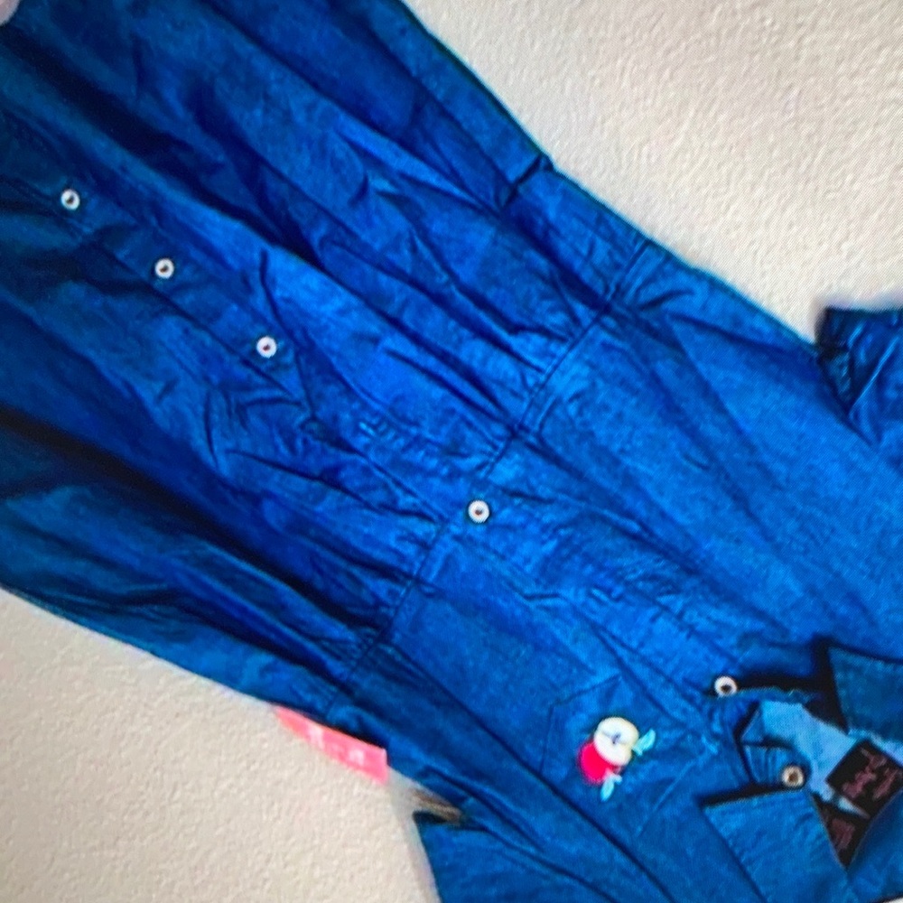 Kids apple embroidery design sleeves blouse